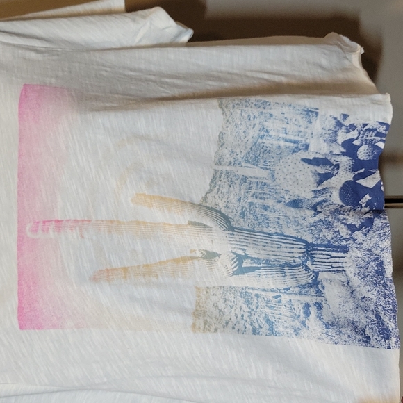NWT Old Navy Crop Tee  Pastel Rainbow Desert Scene  XL - Picture 2 of 4